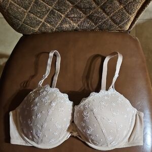 Victoria's Secret Padded Demi T-Shirt Underwire Tan White Floral Lace Bra Lined